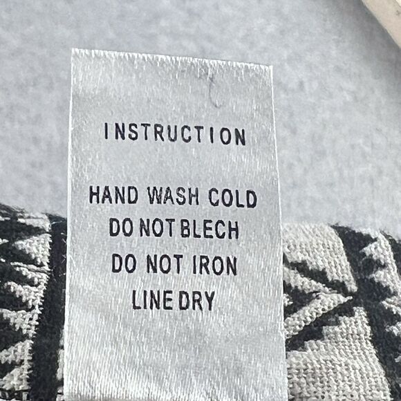 Ligali Shorts Womens Medium Black Red Faux Leather Stripe Aztec Boho Pant Resort - Picture 11 of 11